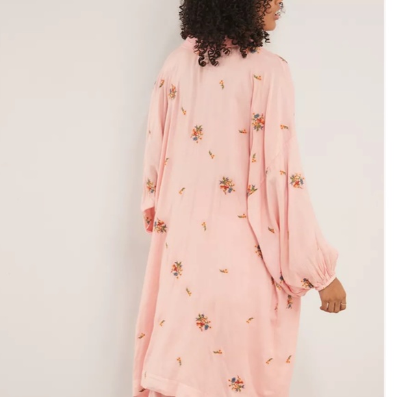 Out From Under Fiona Pink Floral Hipster Embroidered Hippie Chic Romantic Robe - Picture 5 of 6